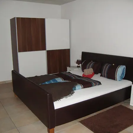 格斯瓦德内公寓酒店